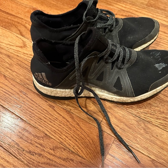 Addidas shoes - Picture 3 of 3